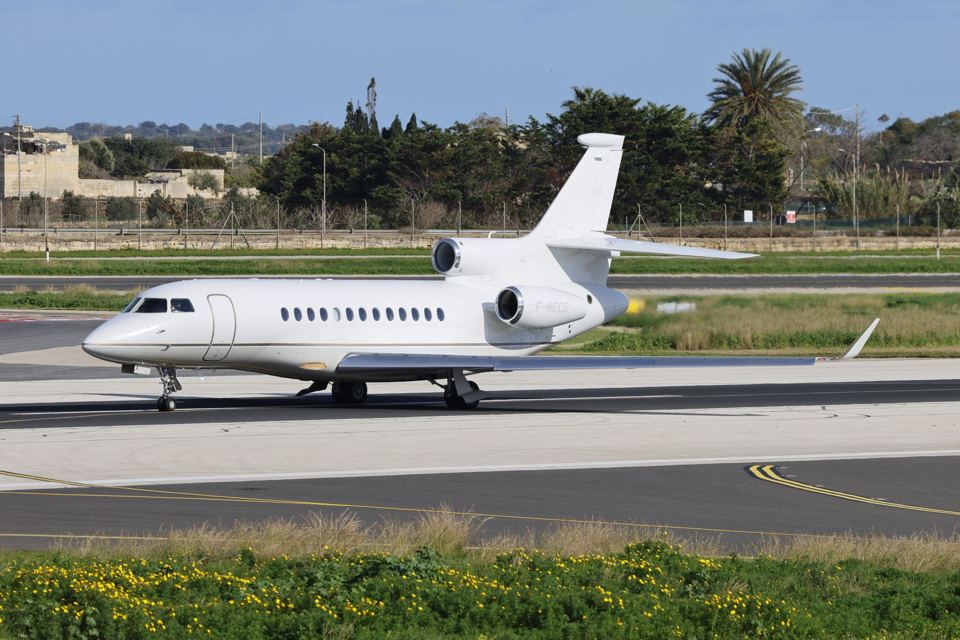 Business jet · Apron